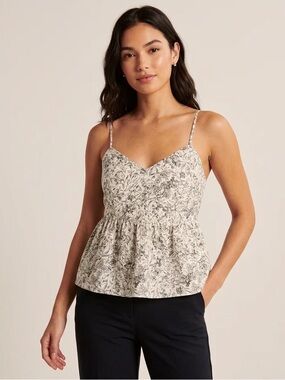 ROE +‎ MAY by ANTHROPOLOGIE Floral Crop Top in White
